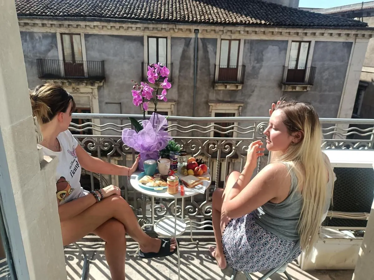 B&B Perla Katanya 3*,  İtalya