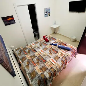 Bed and breakfast Bed&fly Near Airport Fontanarossa Bagno Privato In